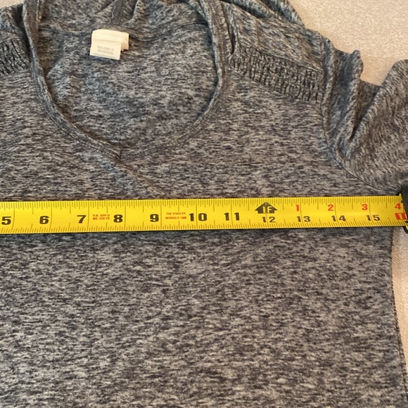 Champion - C9 burnout hooded top. Size XS - Picture 3 of 11